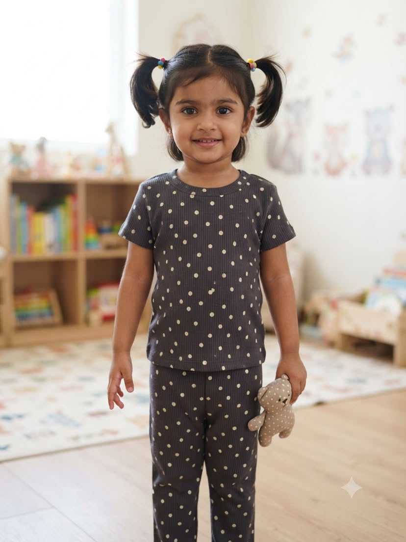 Dots  Top & bottom set (6 months-3 years )