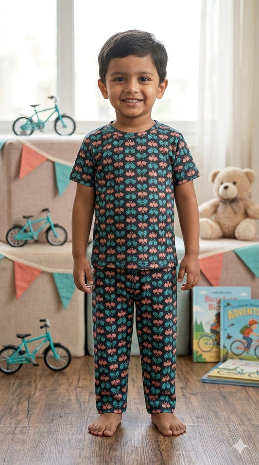 Blue  flags Top & bottom set (1- 3 years)