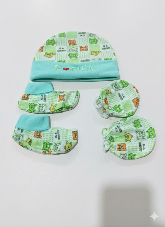 Green baby cap, mittens & booties set